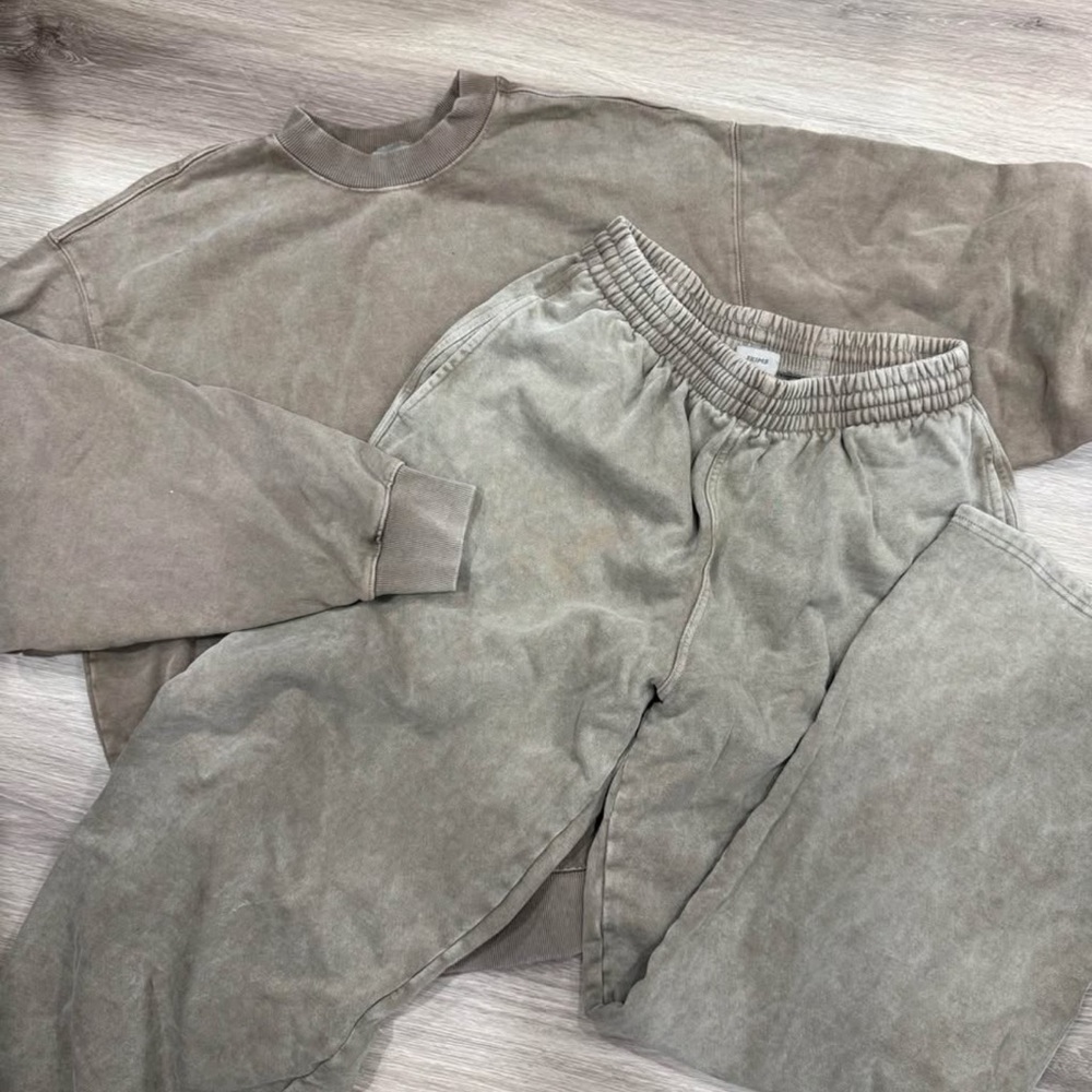 SKIMS Tan Lounge sweat Set